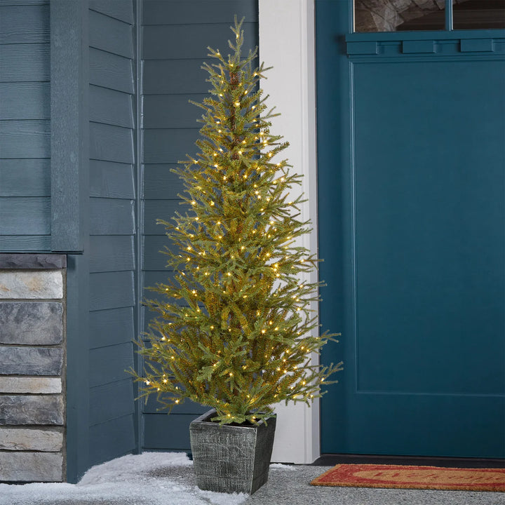 Pre-Lit Articial Potted Christmas Tree