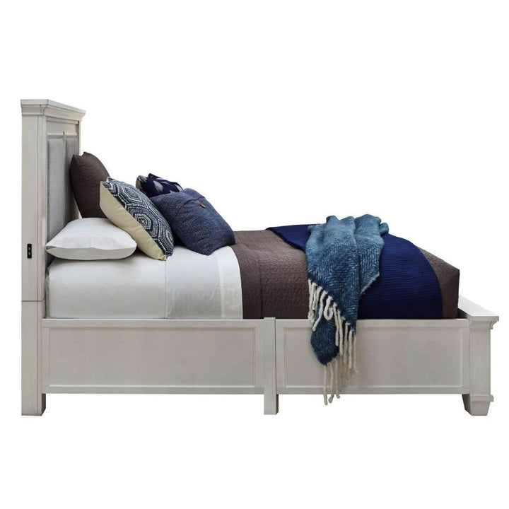 Universal Broadmoore - Pierce Storage Bed