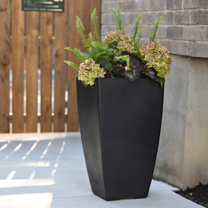 Mayne Kobi Tall Planter
