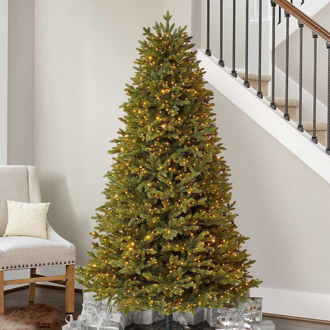 Arbre de Noël artificiel tremble pré-éclairé de 6,5 pi, 1 500 micro-lumières DEL