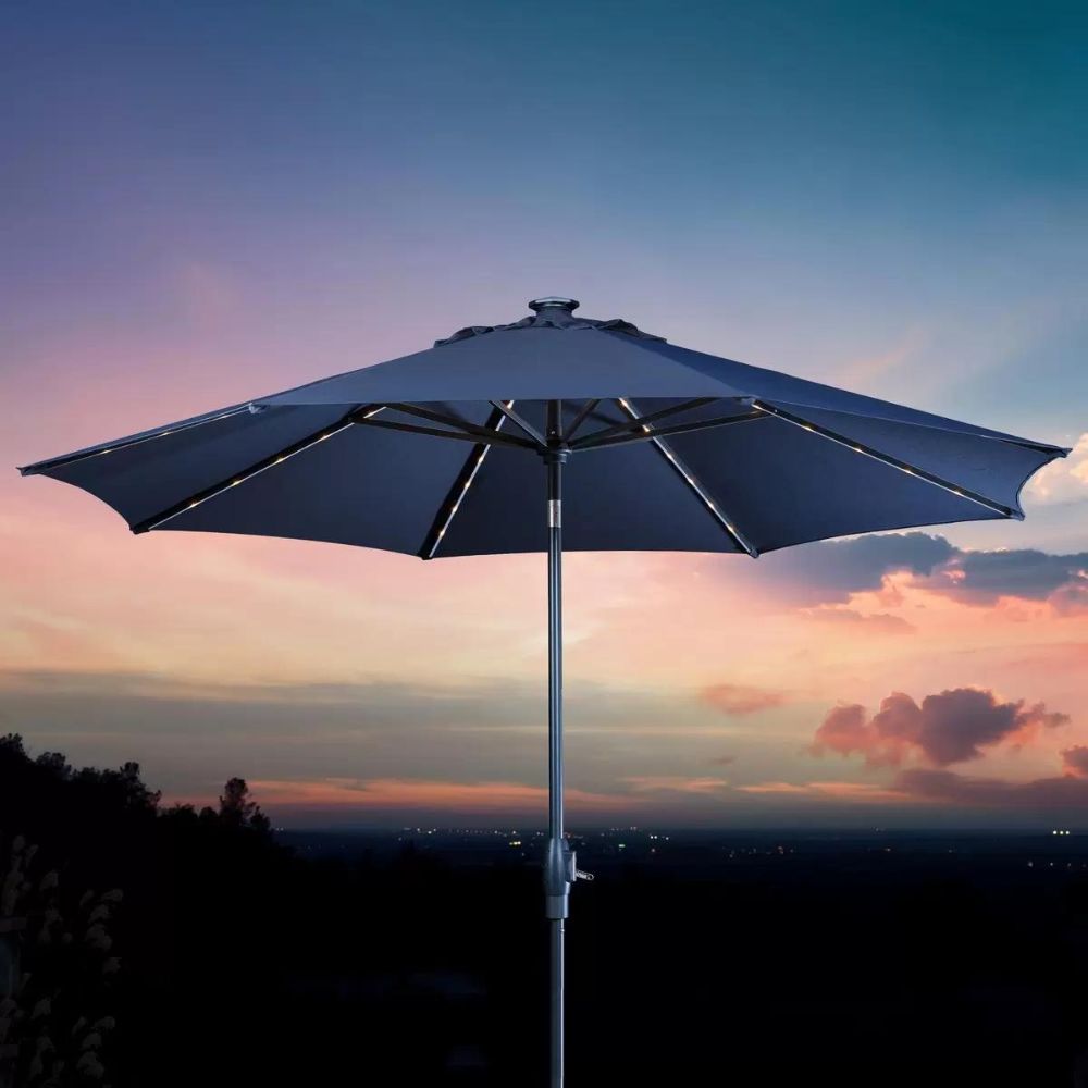Sunvilla - Umbrella with Light