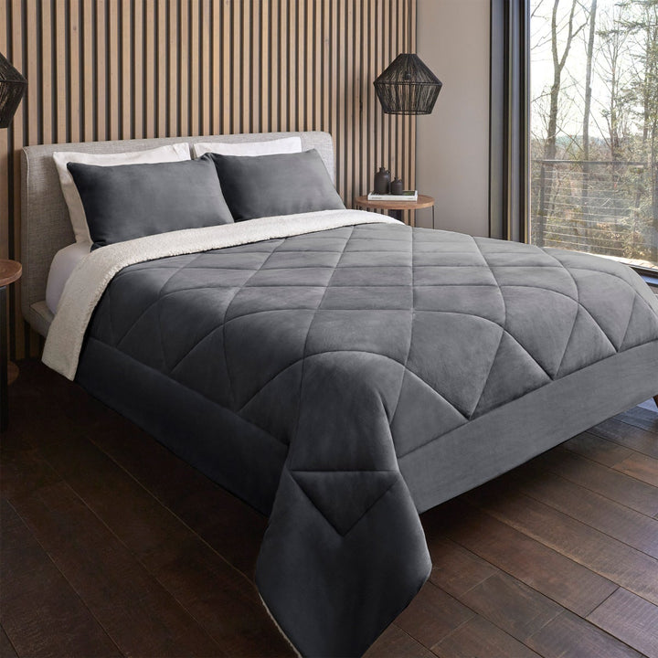Roots Home - Reversible Comforter Set