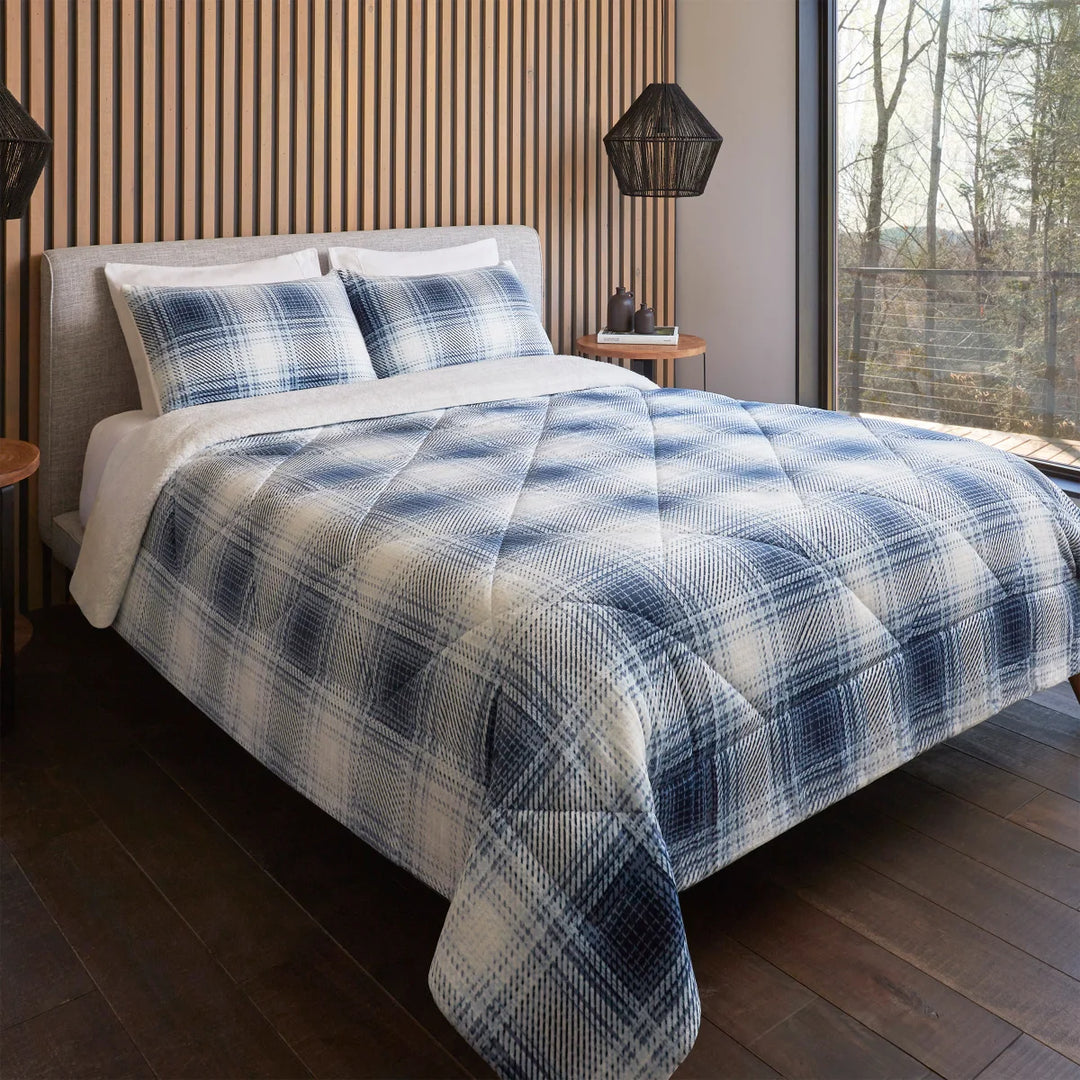 Roots Home - Reversible Comforter Set