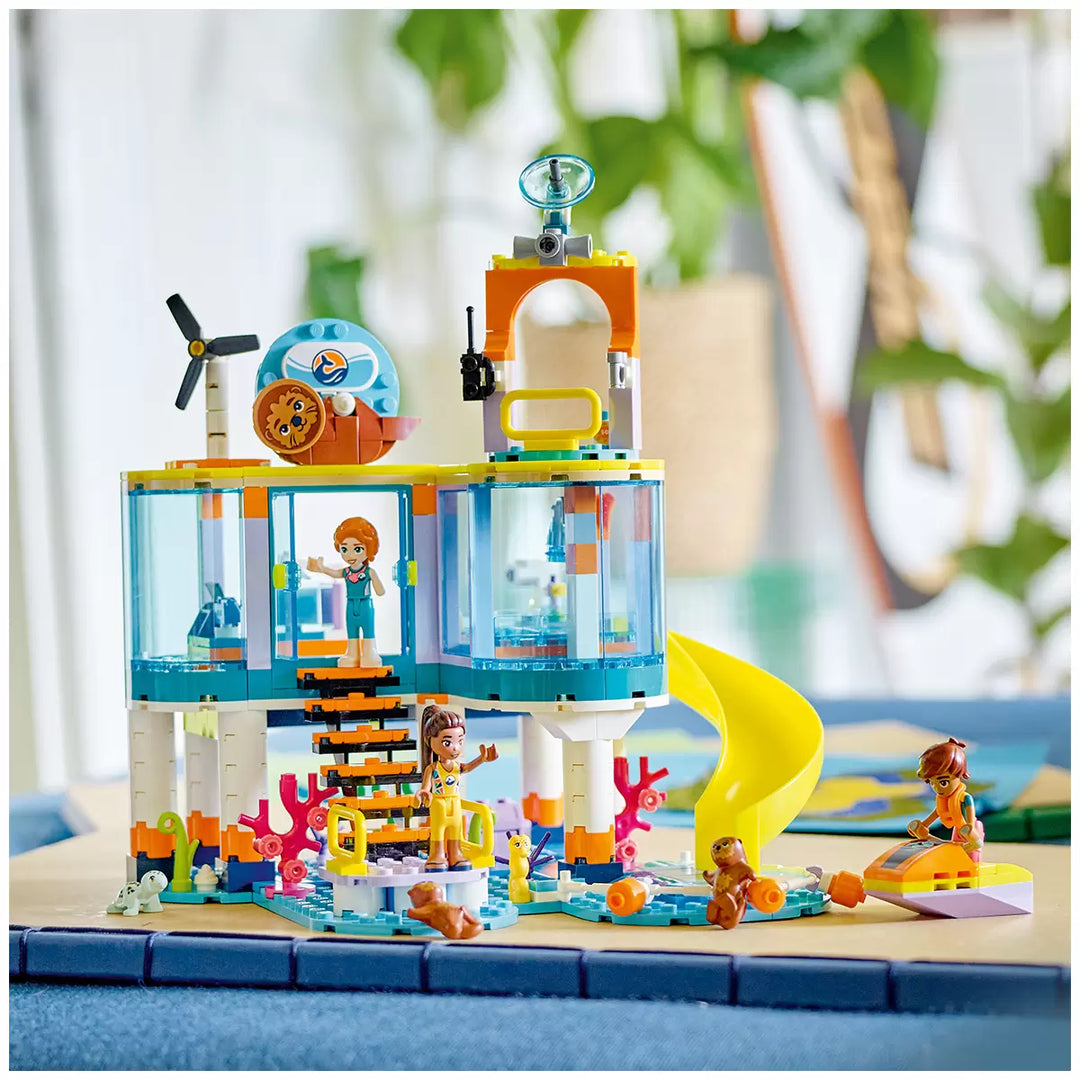LEGO Sea Rescue Center 41736