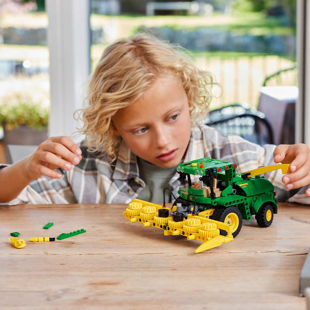LEGO Technic - John Deere 9700 Ensileuse - 42168