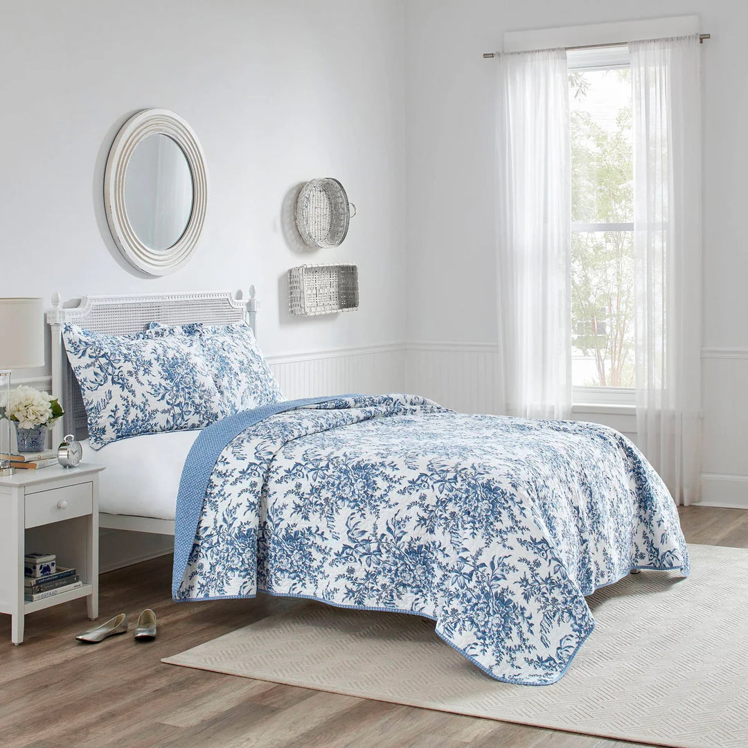 Laura Ashley - Quilt Set