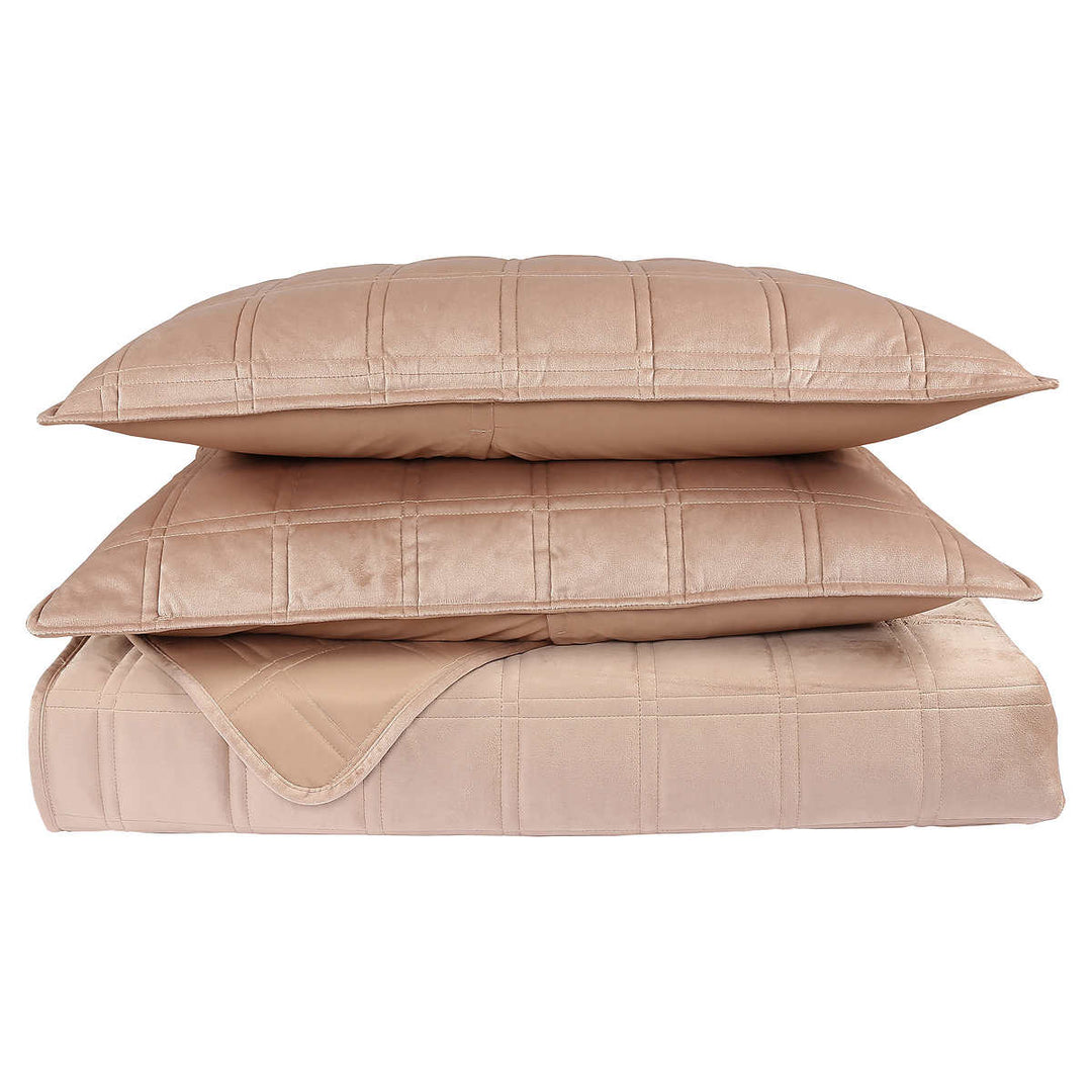 Revolution Home Decor 3-Piece Velvet Quilt Set
