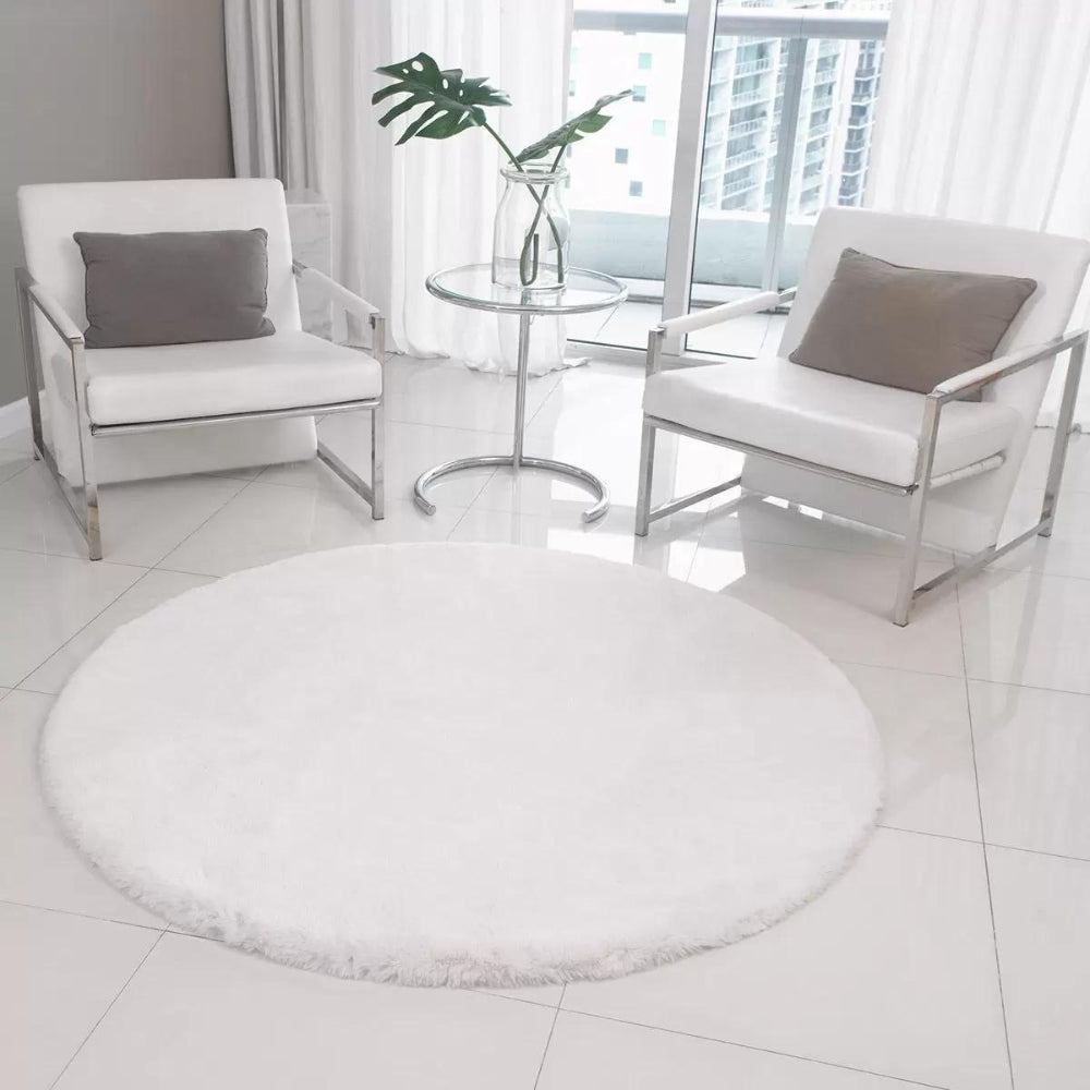 Mon Chateau Round Faux Fur Rug