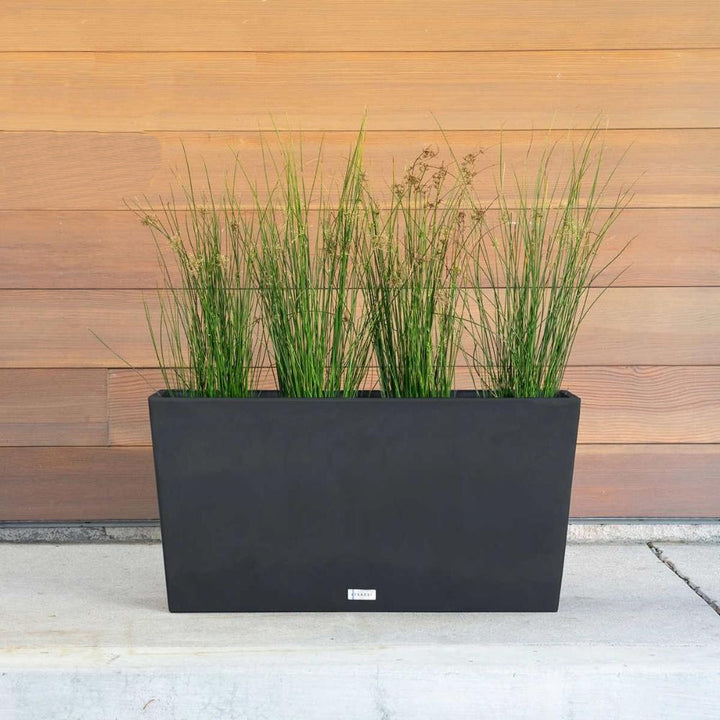 Veradek V-Resin Planter - Black - 2-Pack