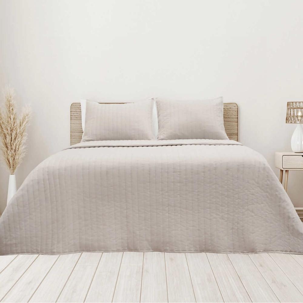 Jennifer Adams 3-Piece Quilt Set